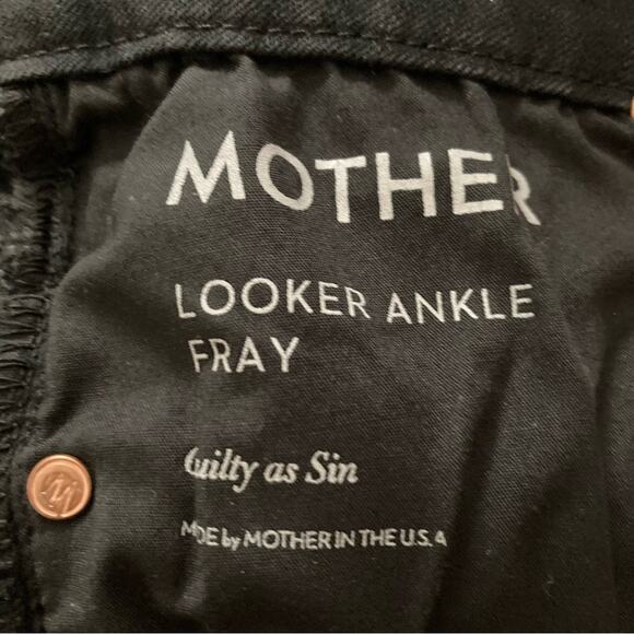 MOTHER Looker Ankle Fray in Guilty as Sin Black Distressed Jeans Size 24x25 - Picture 8 of 12